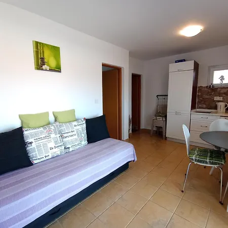 Apartman Kristina Vrbnik Exterior photo